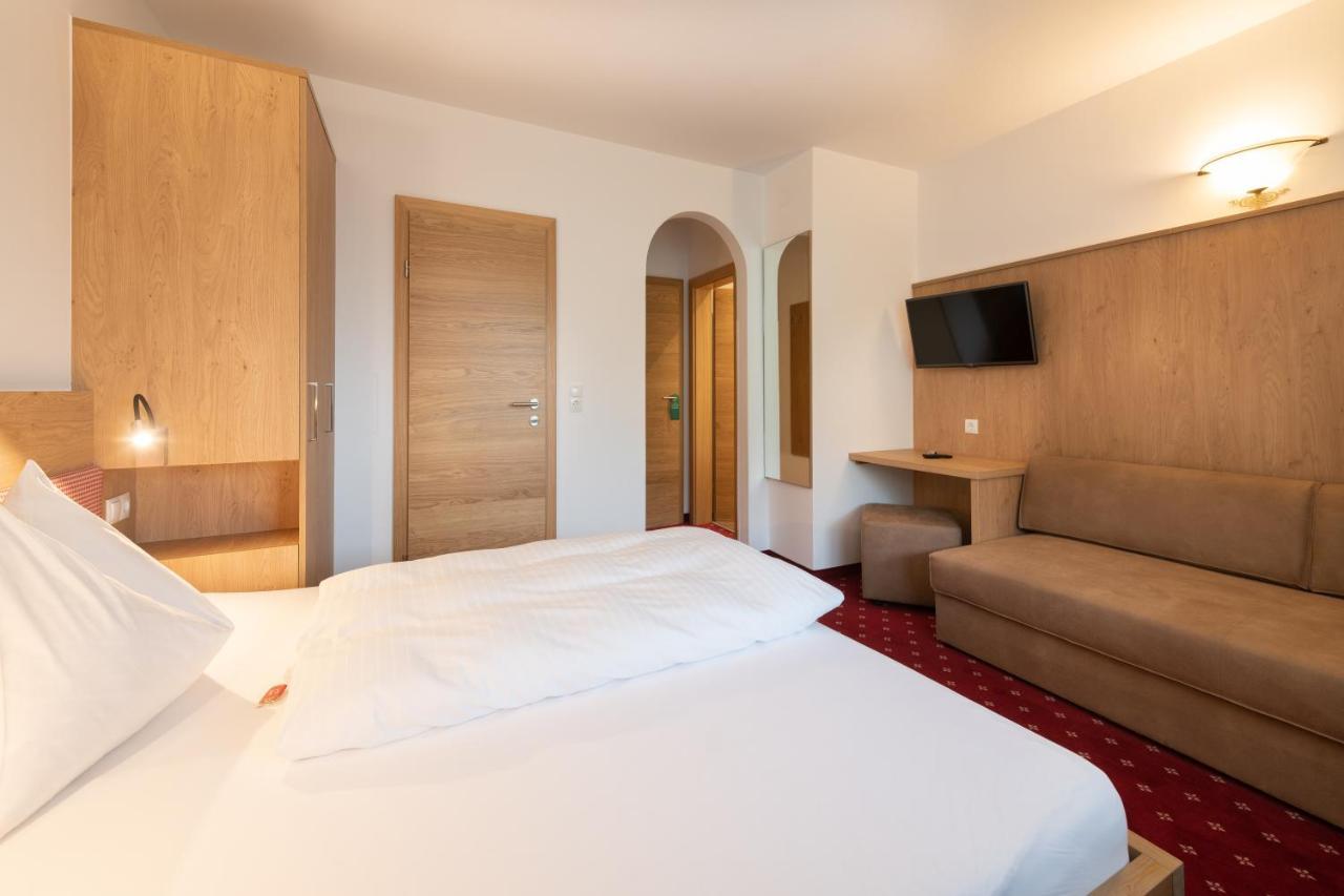 Hotel Gasthof Kroell - Inkl Nationalpark-Karte, 1 X Grossglockner Hochalpenstrasse Kostenlos, 1X Gerlos Alpenstrasse Kostenlos, Krimmler Wasserfaelle Kostenlos, Verschiedene Bergbahnen Kostenlos, Badesee Kostenlos, Bus & Zug Kostenlos, Genusskueche, Niedernsill Ngoại thất bức ảnh